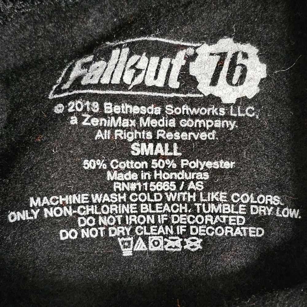 Fallout 76 Sweatshirt - Picture 13 of 14